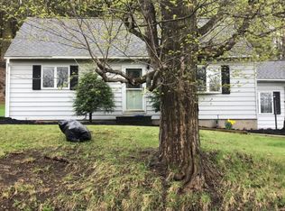 1770 Whiting Rd, Memphis, NY 13112