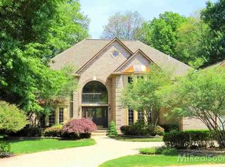 14233 Timberwyck Dr, Shelby Township, MI