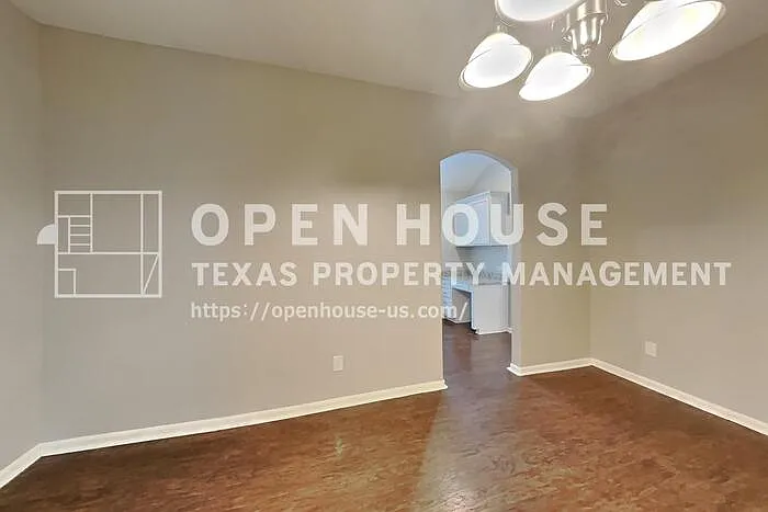 22502 Holbrook Springs Ct — Photo 6