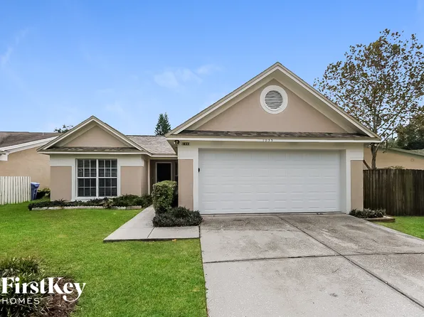 1033 Hardwood Dr, Valrico, FL 33596