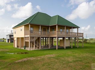 970 Bolivar Dunes Blvd #13, Gilchrist, TX 77617