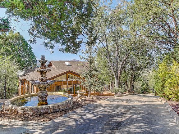 3rd image of 1323 S Scenic Heights Dr