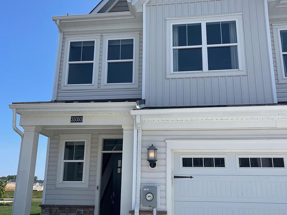 1st image of 35050 Wright Way