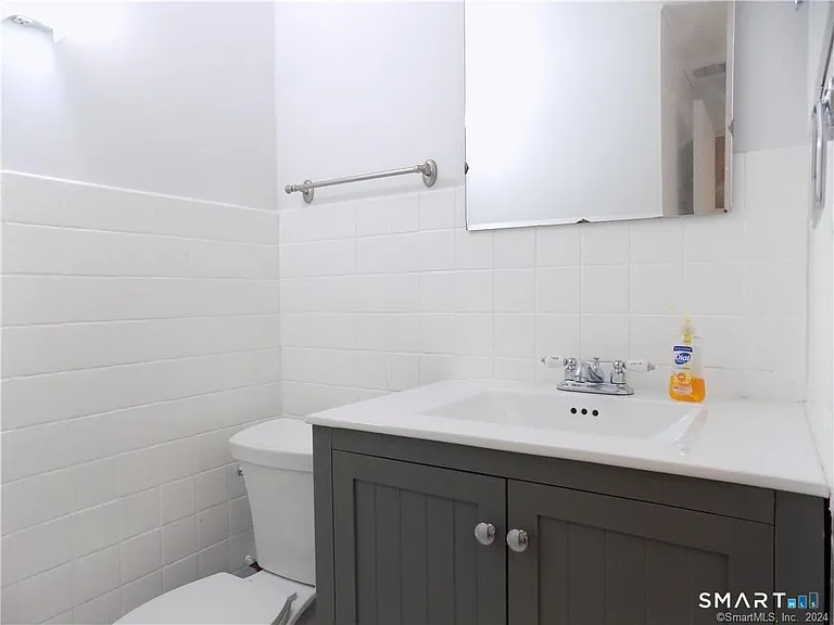 68 Milwaukee Ave — Photo 10