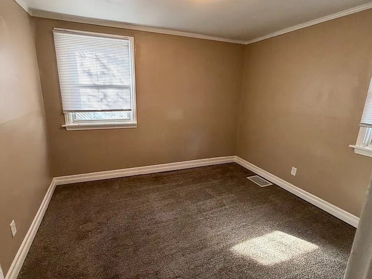 3757 Henry Ave — Photo 15