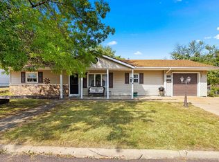 1615 Bellaire Ave, Pekin, IL