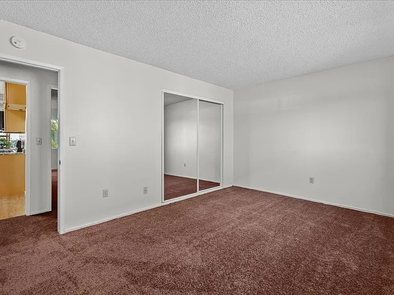 Casa Granada Apartments — Photo 20