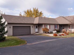 3203 Northern Valley Dr NE, Rochester, MN 55906