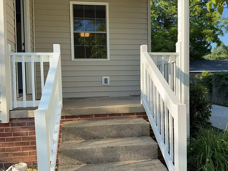 734 Fairfield St — Photo 17