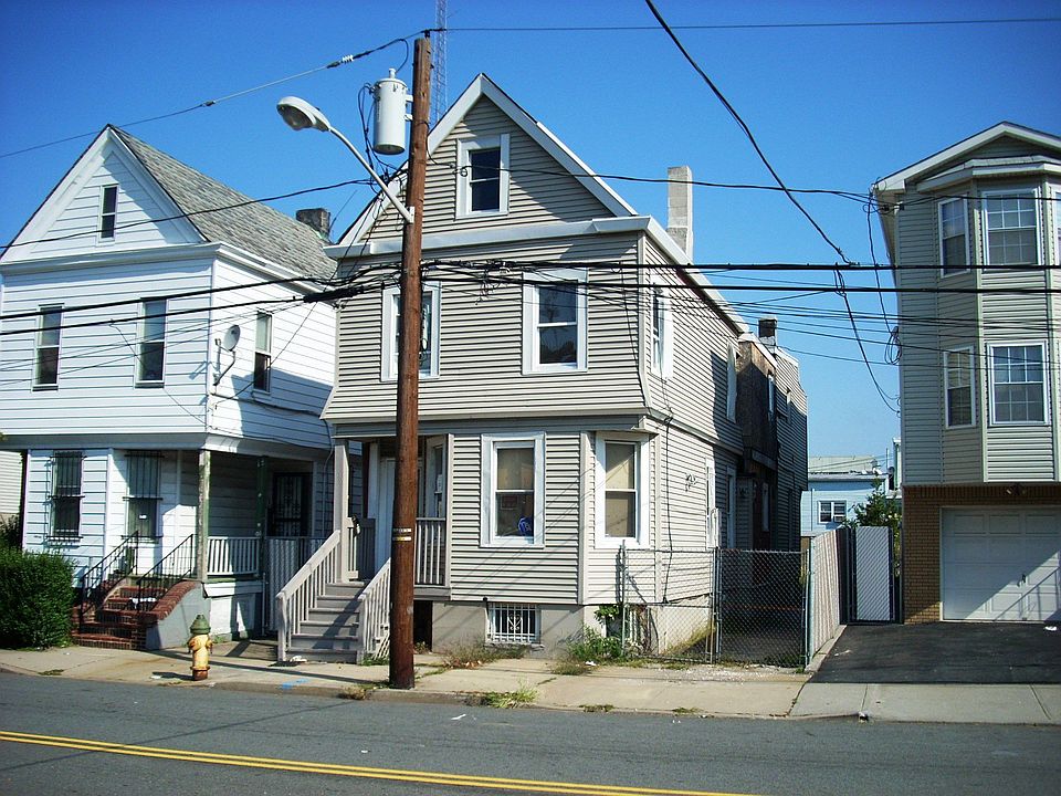 2nd image of 59 Hartford St