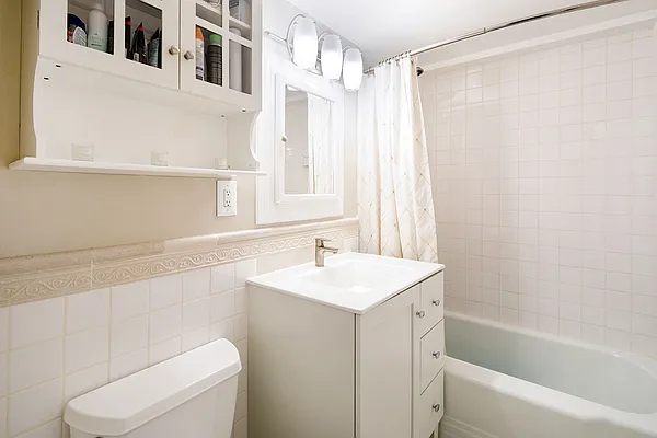 Sold by Compass | media 23