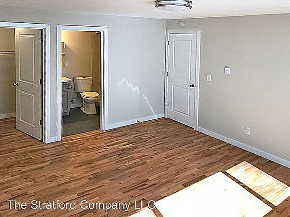 5th image of 3207 21st Ave W APT 102