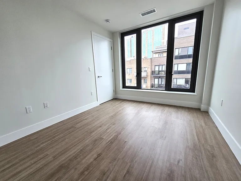 31-11 28th Rd #2A — Photo 5