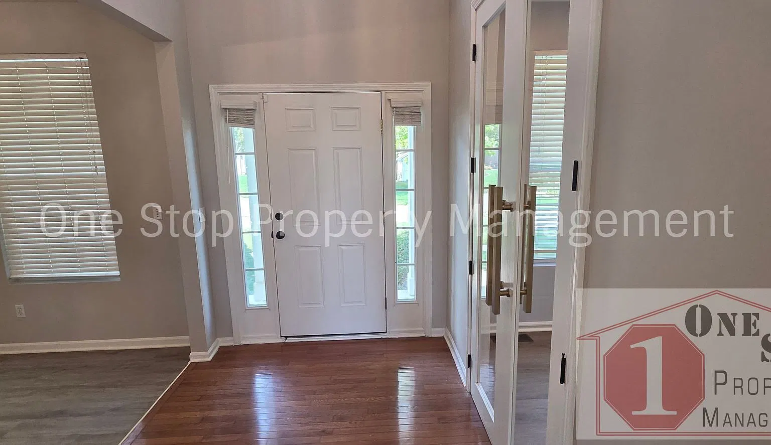 Luxury 5 bedroom, 4 bathroom Home Available NOW in KCMO — Photo 3