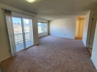 Ravenna Place Apartments, Seattle, WA 98105