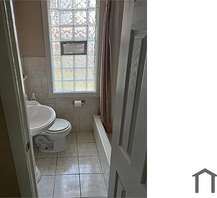 1238 W 108th St — Photo 11