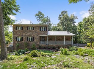 703 Rambling Rd, Johnson City, TN 37604