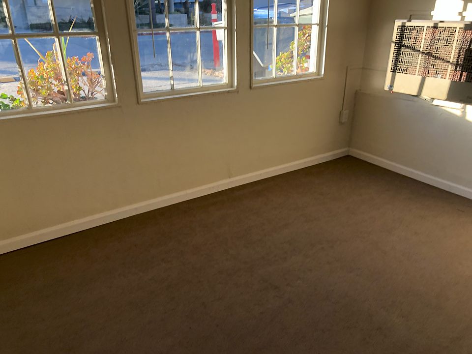 2nd image of 220 San Miguel St #B