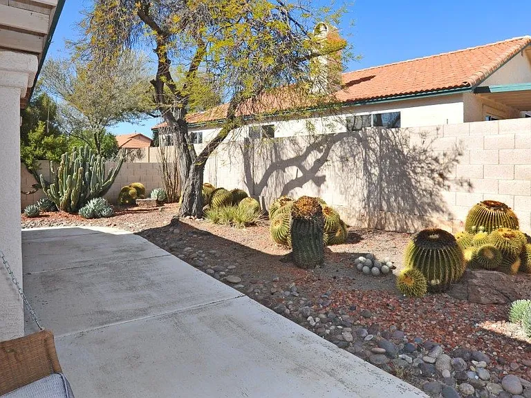 115 E Atelier Way — Photo 27