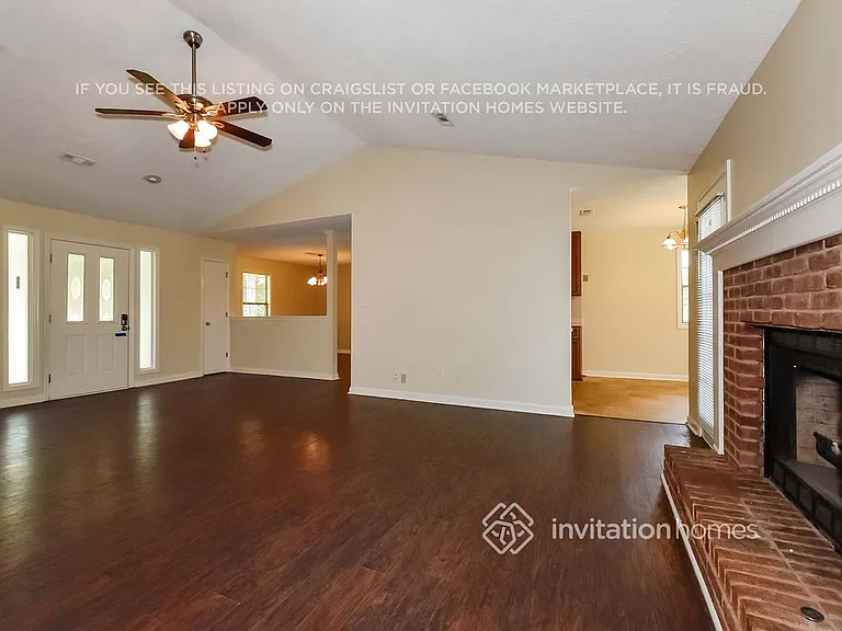 213 Northbridge Dr — Photo 4