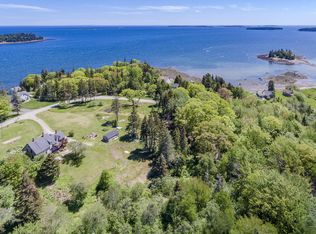 59 Hendrickson Point Rd, Owls Head, ME 04854