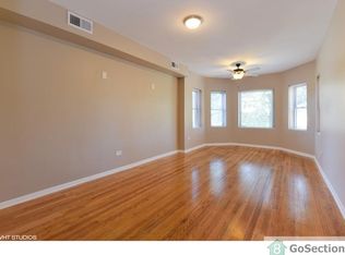 7915 S Champlain Ave #2, Chicago, IL 60619