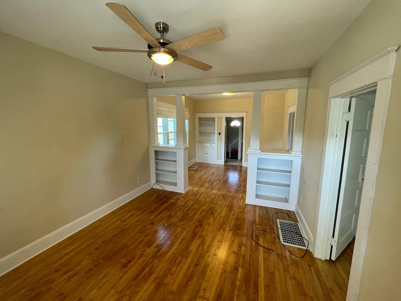 3653 S Ahmedi Ave — Photo 3