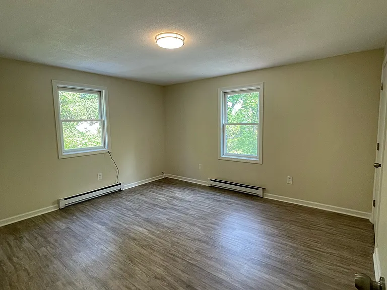 395 Wilbraham St #B — Photo 6