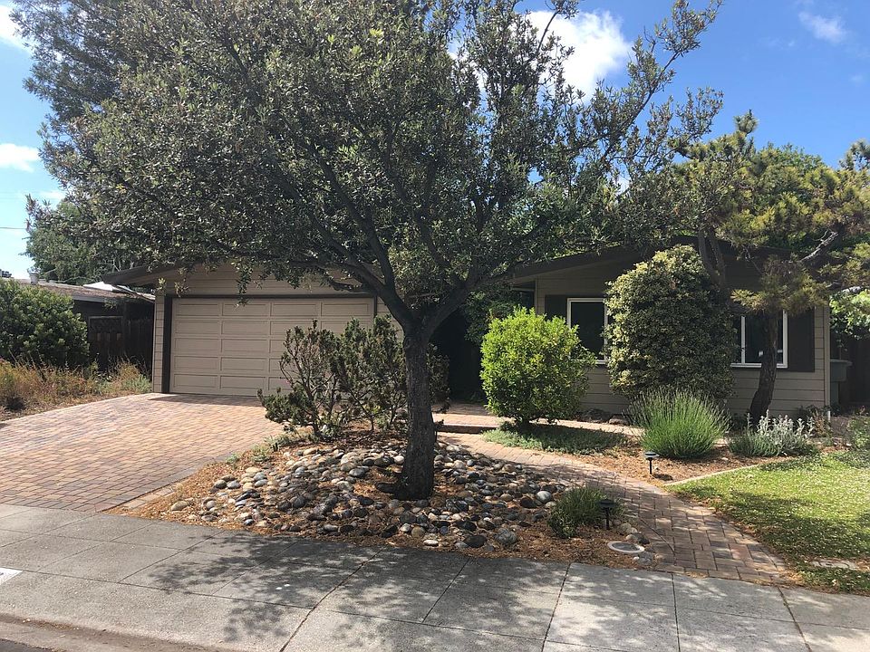 1st image of 543 Alger Dr