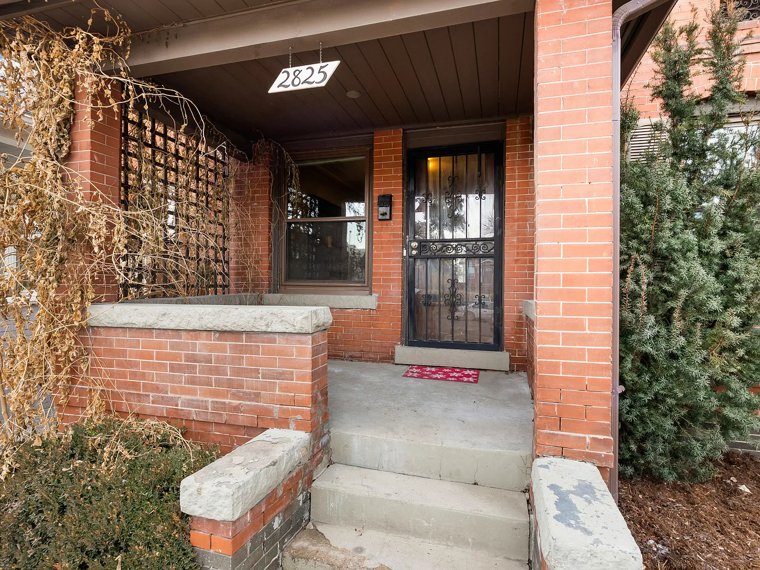 2 bed, 1.5 bath, 950 sqft, $2,500 — Photo 2