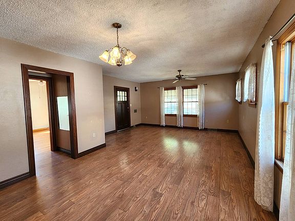 5th image of 307 S Lincoln Ave