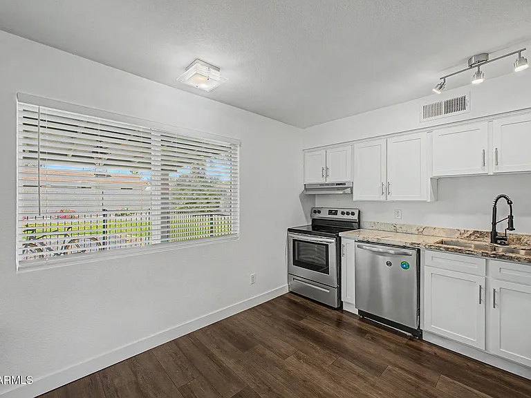 3524 E Angela Dr — Photo 12