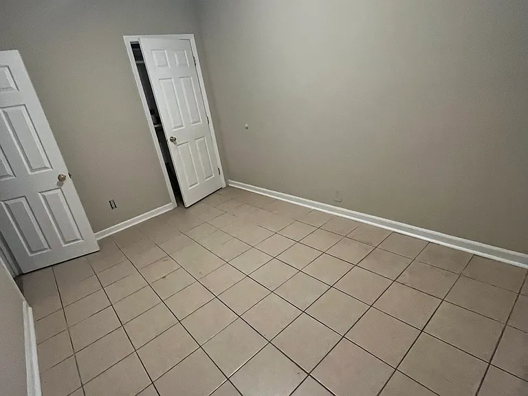 321 Fulton St — Photo 10
