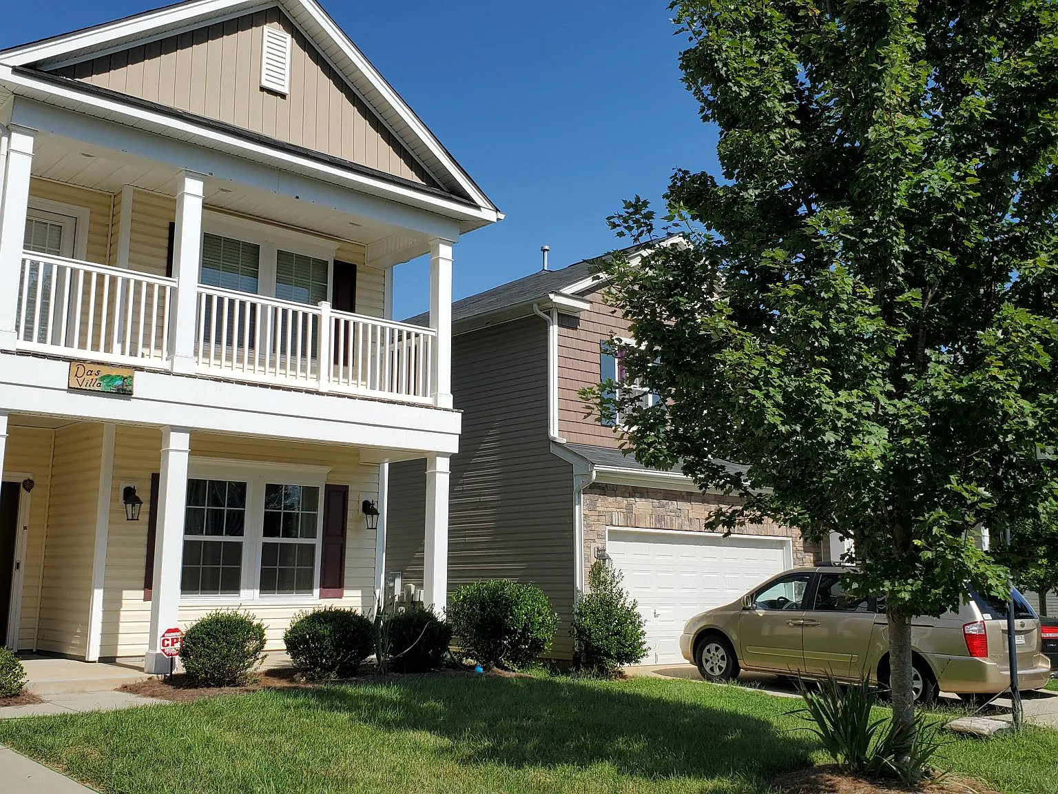 5 bed, 3000 sqft, $2,975 — Photo 1