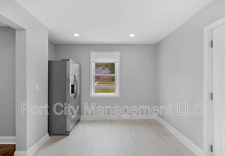 4902 Gilray Dr — Photo 14