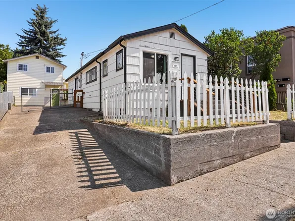 807 Columbia Street, Kelso, WA 98626