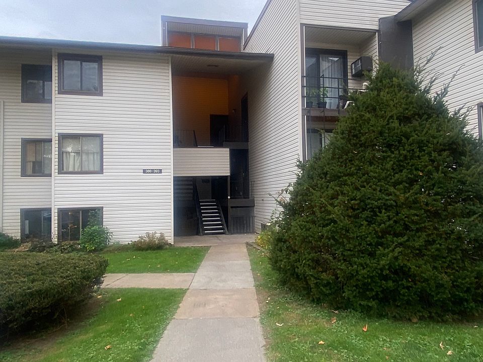 1st image of 392 Village Blvd N #392