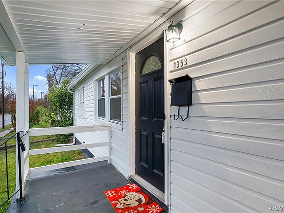 2nd image of 1353 Farmer St