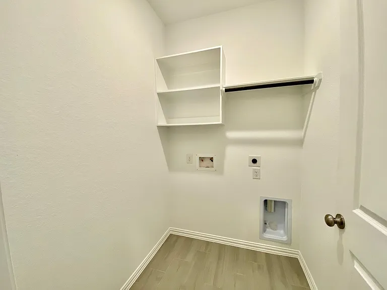 8710 Morning Glow Dr — Photo 12