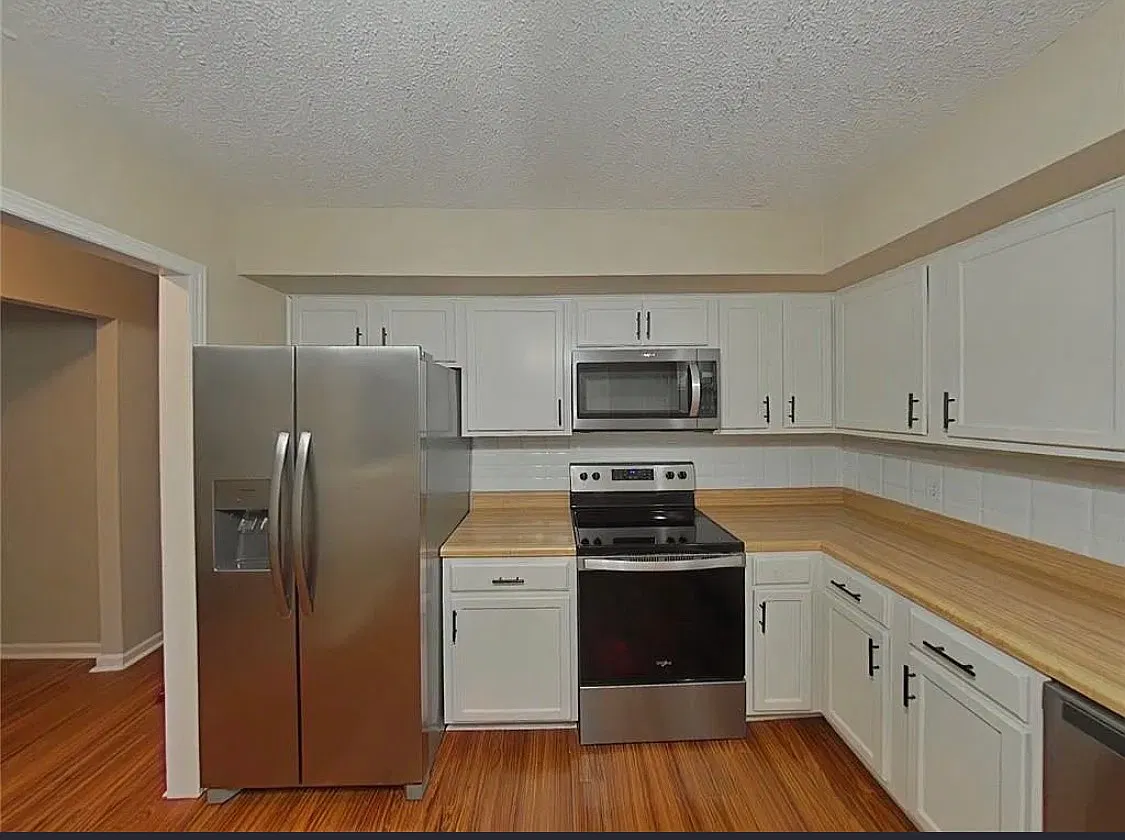 2 bed, 1122 sqft, $1,175 — Photo 1