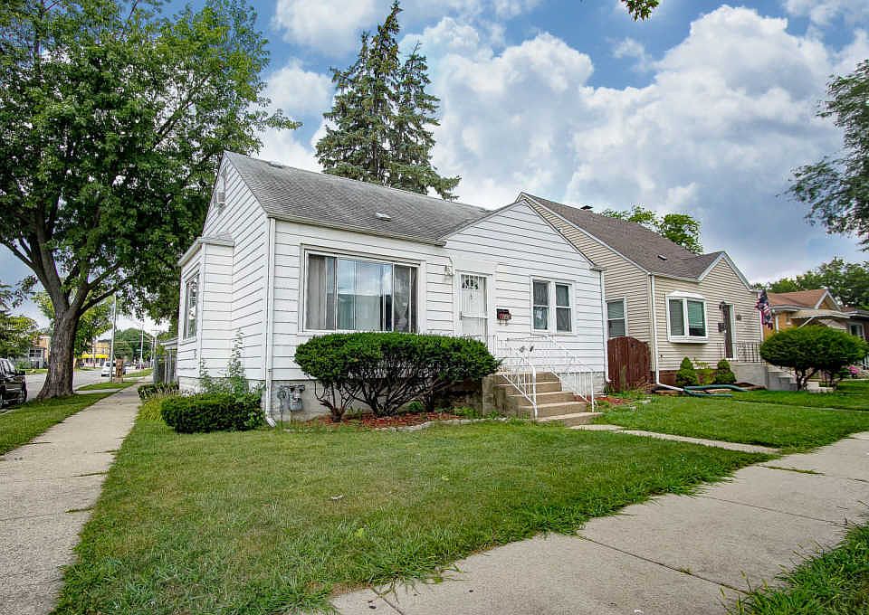 1st image of 640 Linden Ave