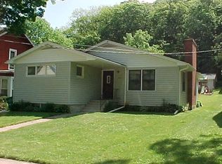 D St, Mc gregor, IA 52157