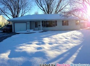 8325 32nd Ave N, Crystal, MN 55427