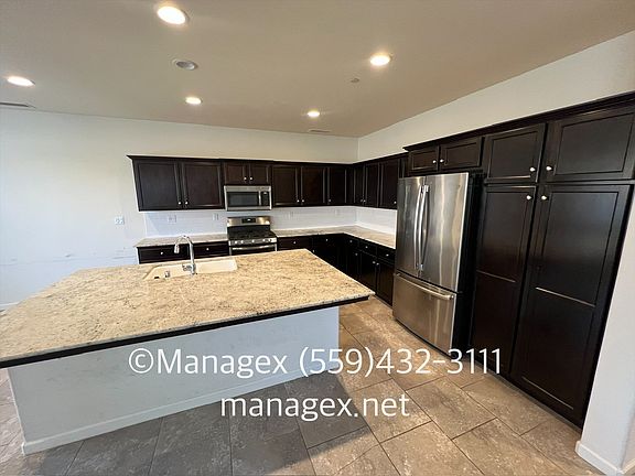 3rd image of 2245 Lombard Ln