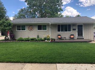 6642 Burnham Dr, Canton, MI 48187