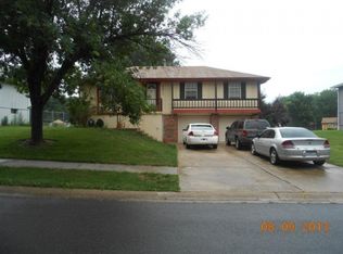7911 Sunset Cir, Grandview, MO 64030