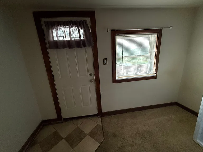 14001 Bedford Rd NE — Photo 12