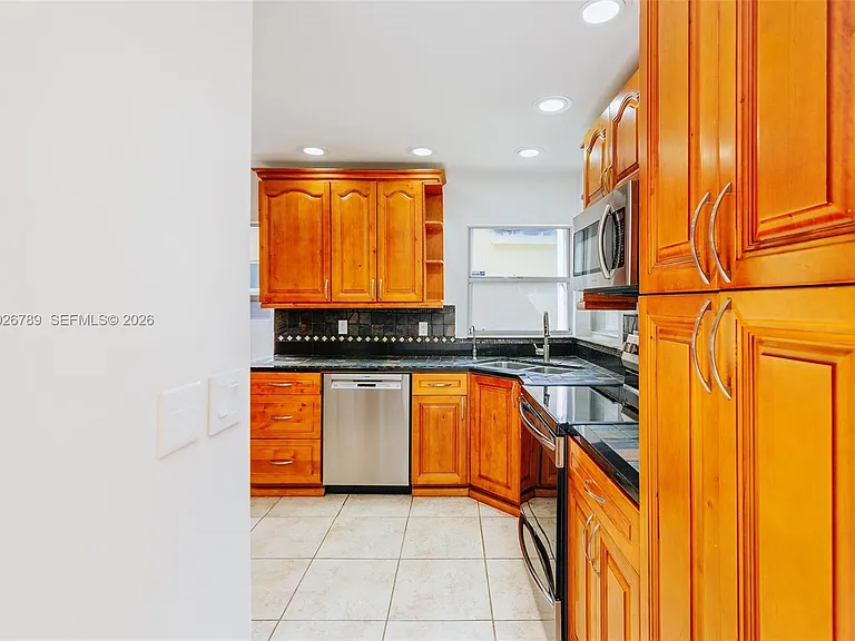 305 S Ketch Dr — Photo 7