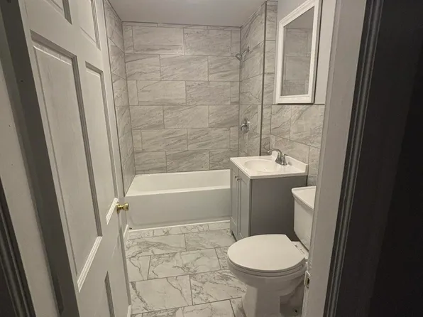 100 Ashland St Unit 2, Manchester, NH 03104