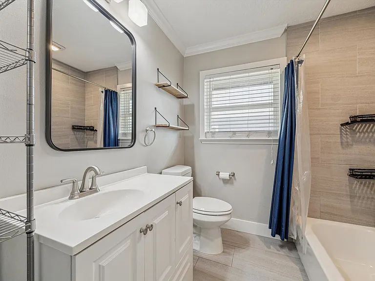 4118 Gardendale Dr — Photo 10